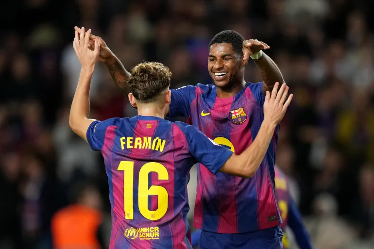Barcelona beat Slavia Prague 4-2 to stay in top-eight hunt